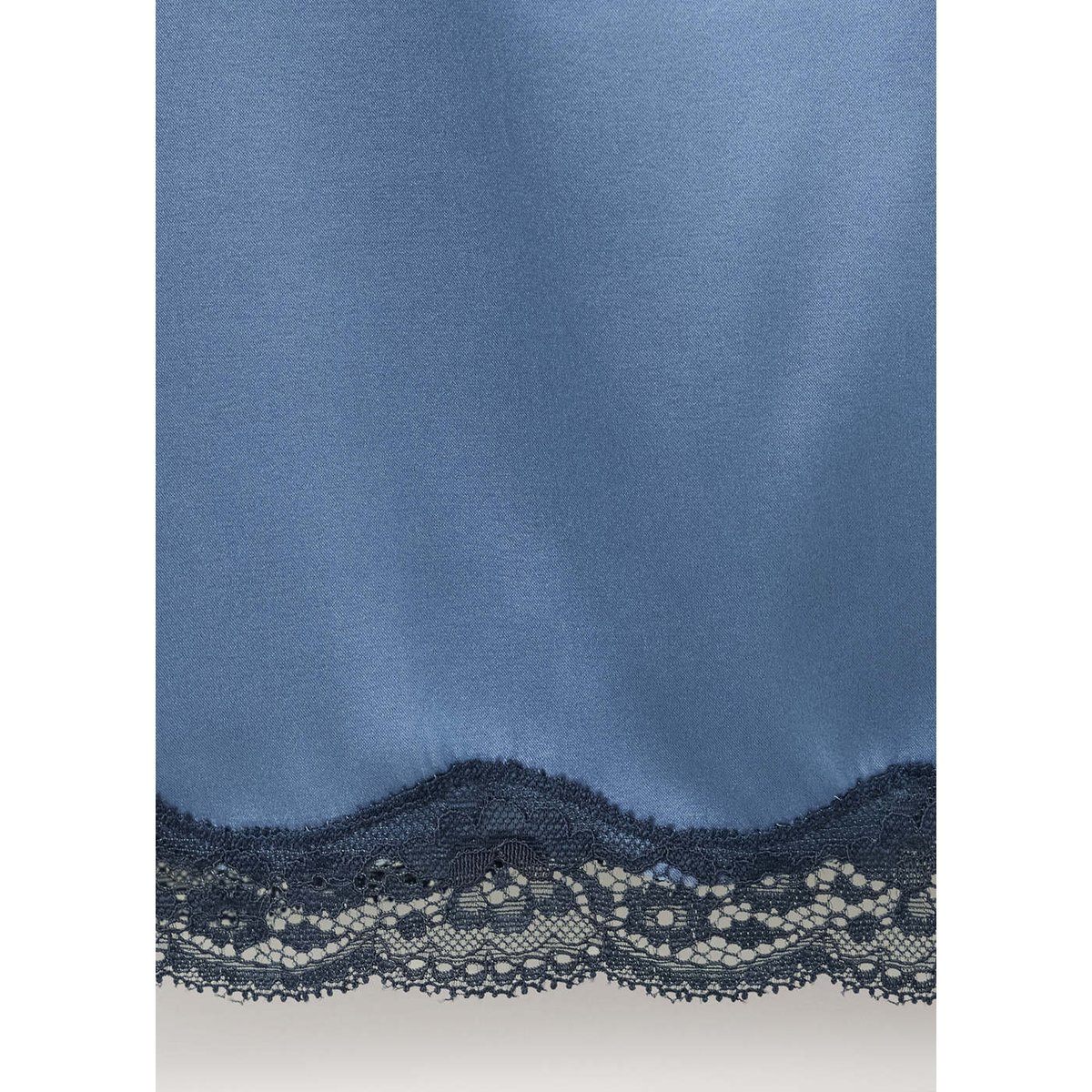 Chemise de nuit soie et dentelle contrastée bleu, MANGO