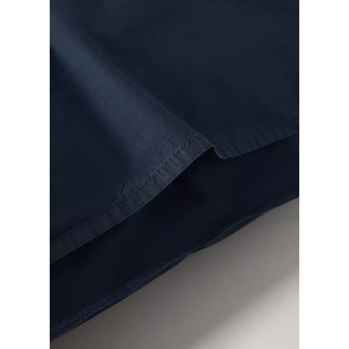 Taie d'oreiller 100 % coton popeline garment-dyed 50 x 75 cm bleu marine, MANGO HOME