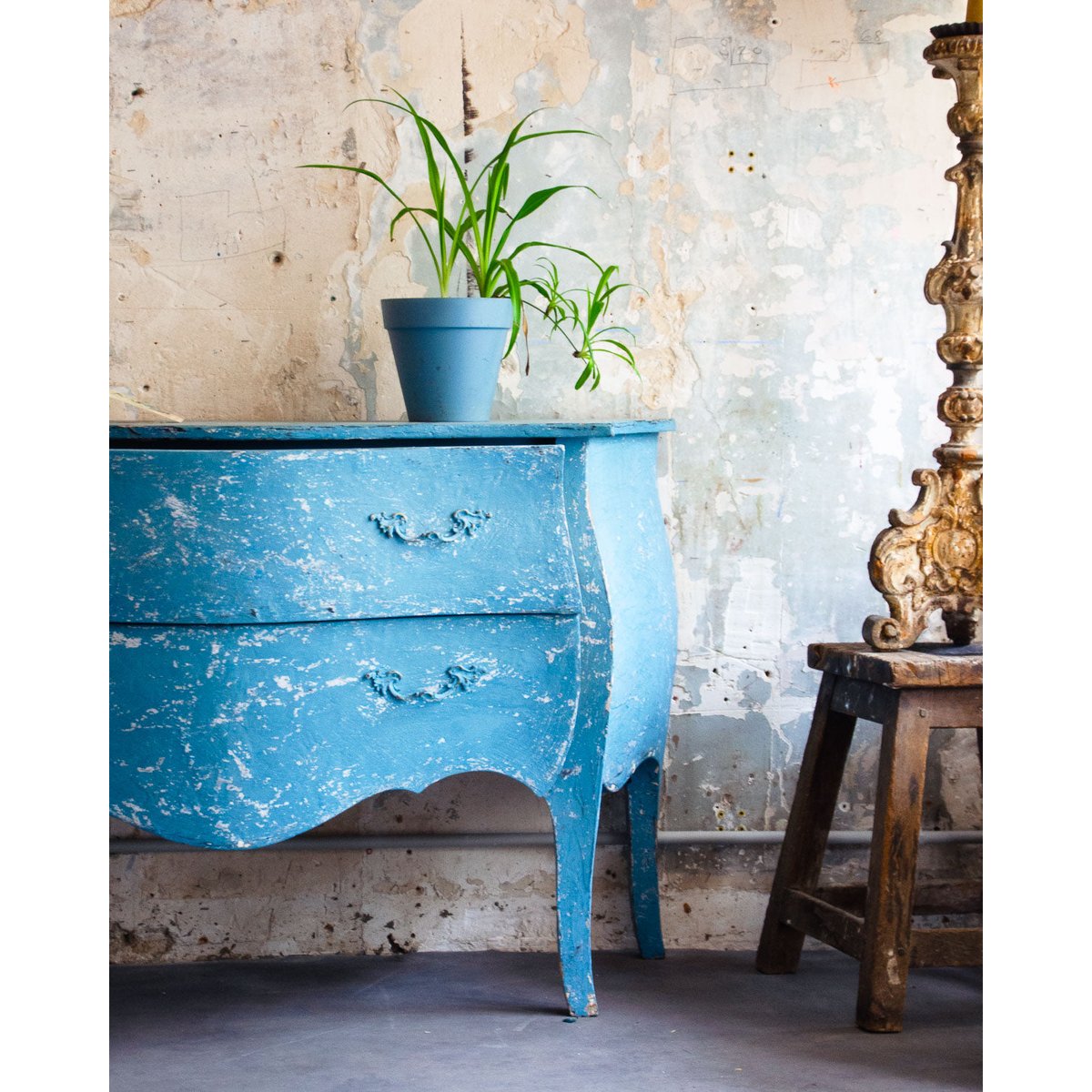 Commode bleue patinée Garance N°620 - Bon état bleu, DEBONGOUT