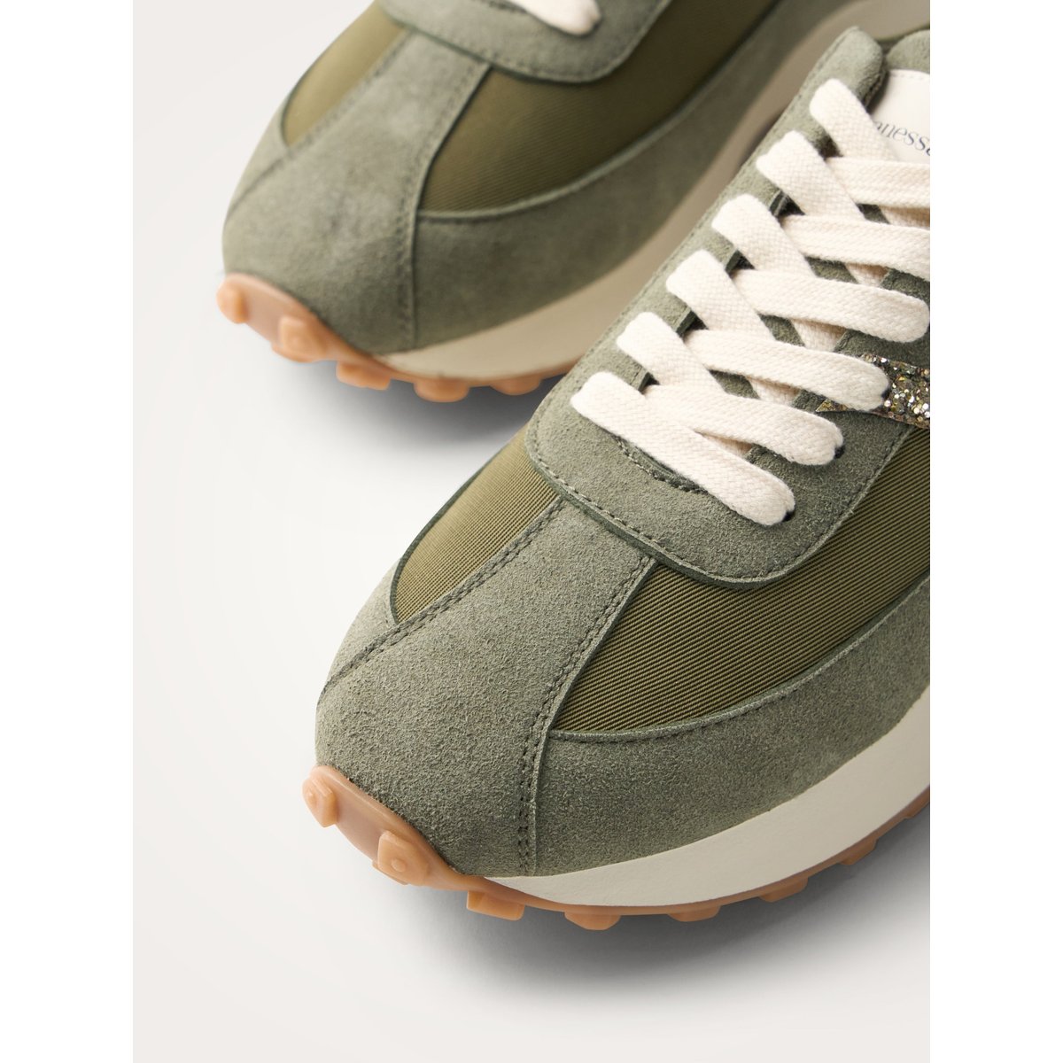 Baskets monogramme à lacets avec semelle running FLOW Initials vert kaki, VANESSA WU