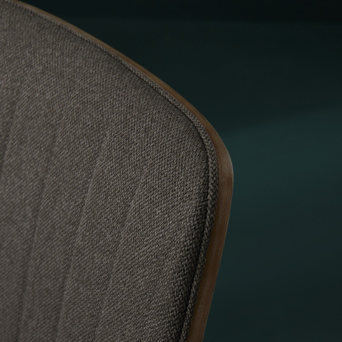 Lot de 6 chaises en tissu matelassé GISELLE taupe, SIGNATURE