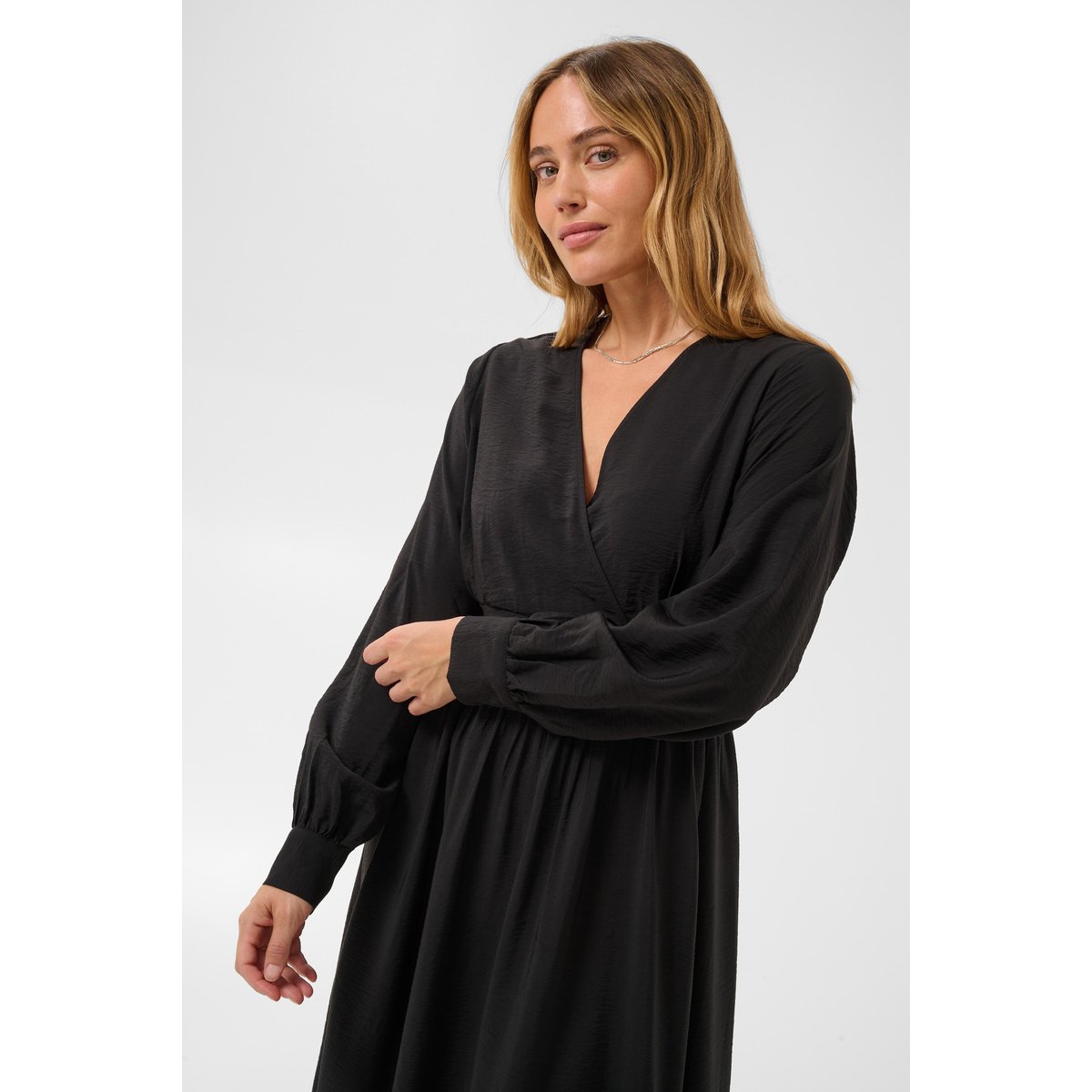 Robe noir meteorite, KAFFE