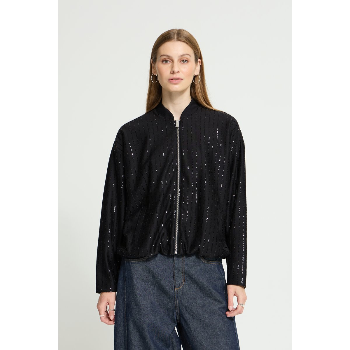 Veste noir, ICHI