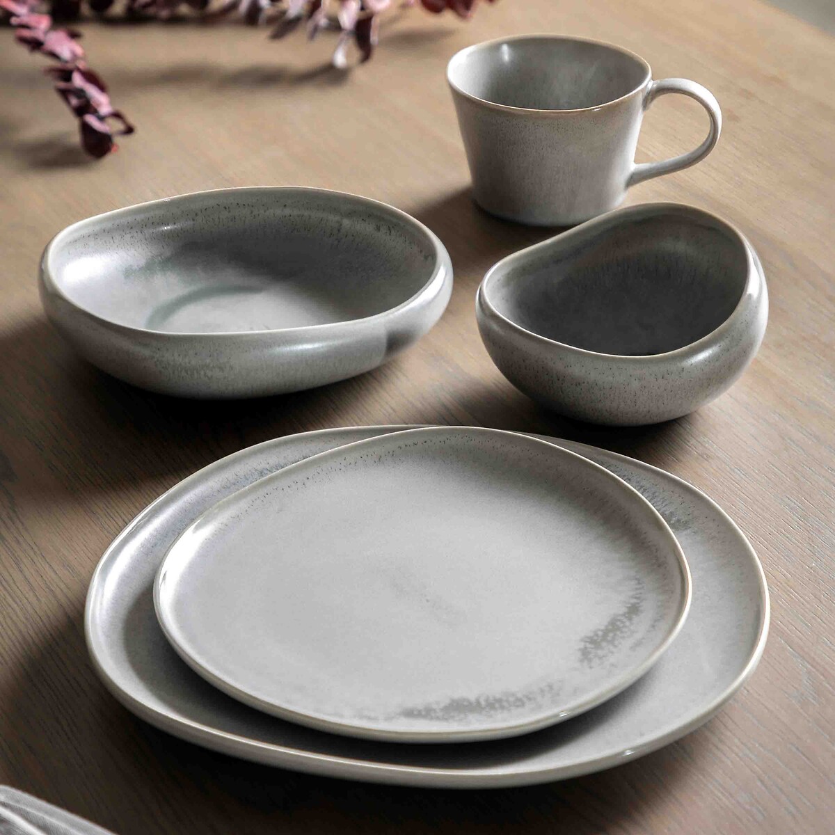 Set of 4 Pebble Glaze Dinner Plates dove grey, ÉDITÉ