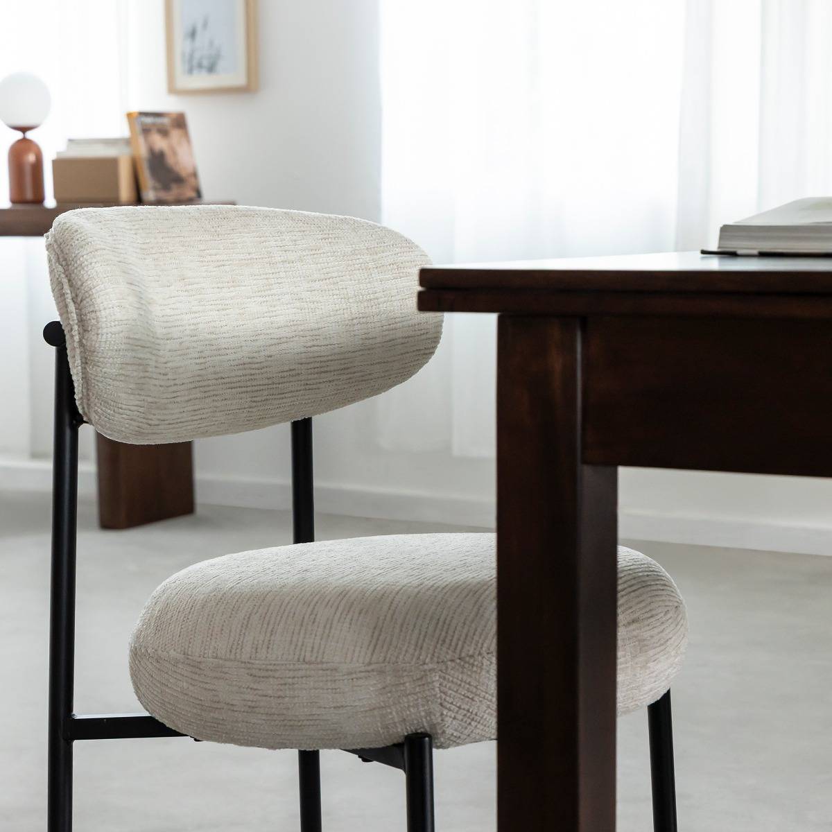 Lot de 2 chaises en tissu et métal JANIS blanc, MADE IN MEUBLES 