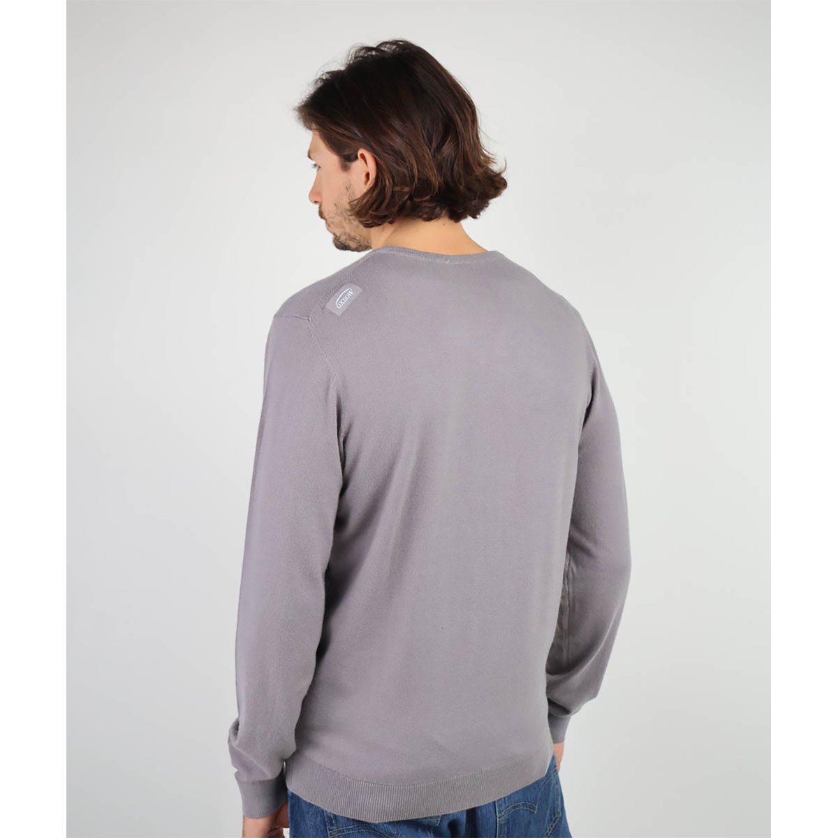 Pull léger col V PREVIO gris cendre, OXBOW