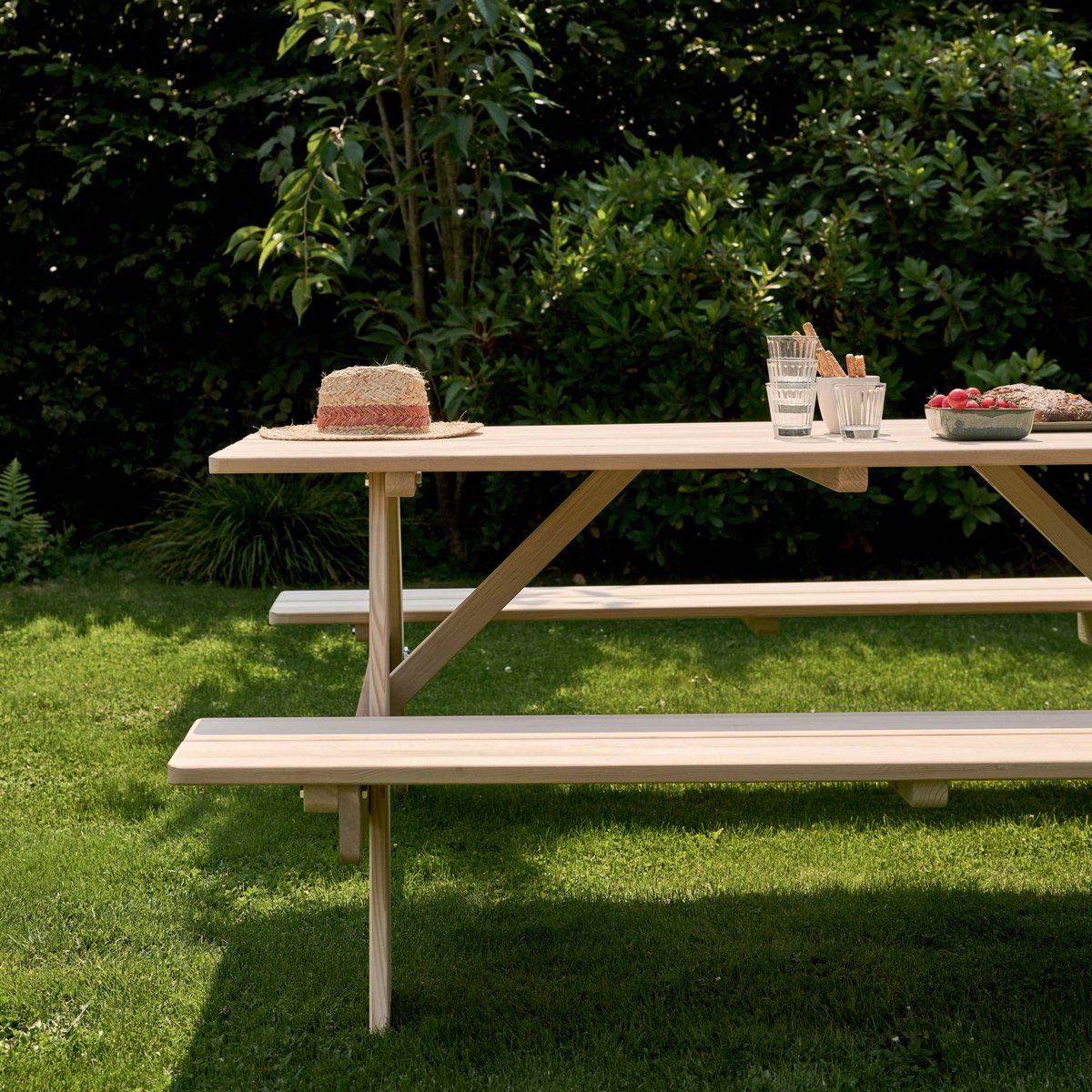 Table de pique nique en bois, NORMAN marron, OVIALA