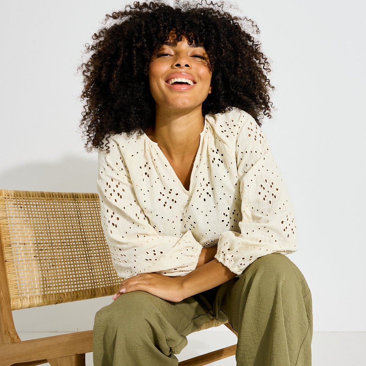 Blouse bohème ajourée à col V beige, GRAIN DE MALICE