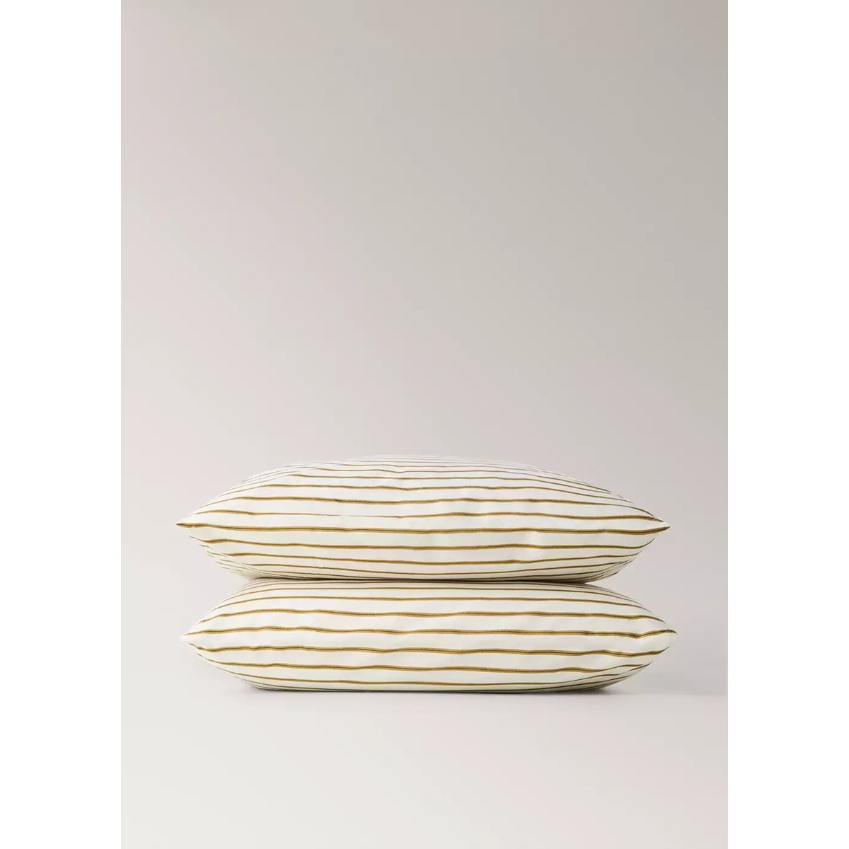 Taie d'oreiller 60 x 60 cm en coton ocre, MANGO HOME