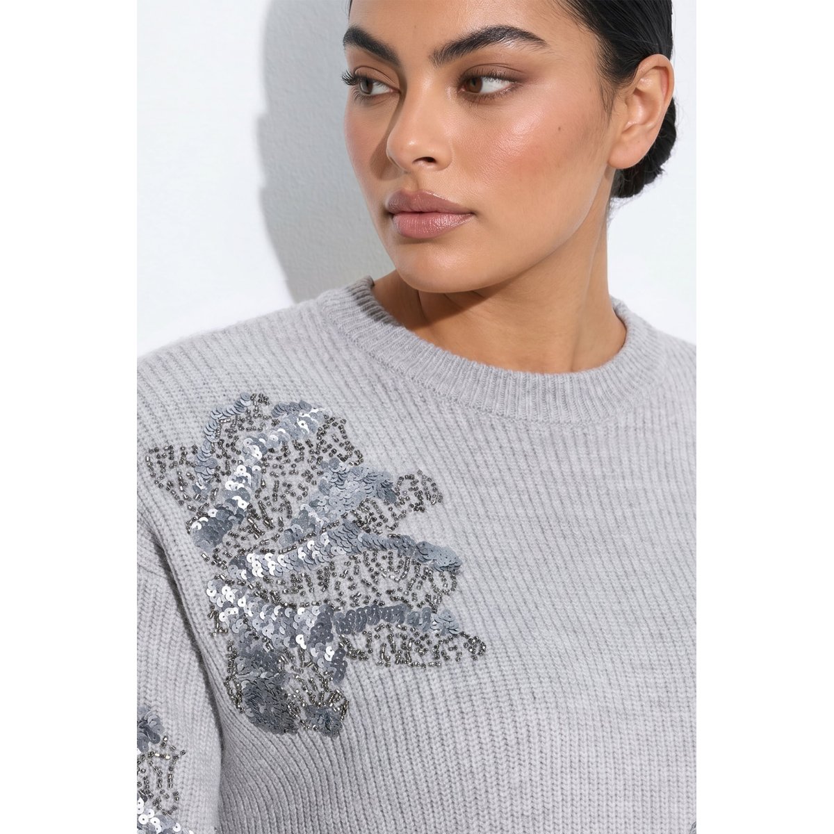 Pull coupe Classic Fit, broderies florales chiné gris moyen, ULLA POPKEN