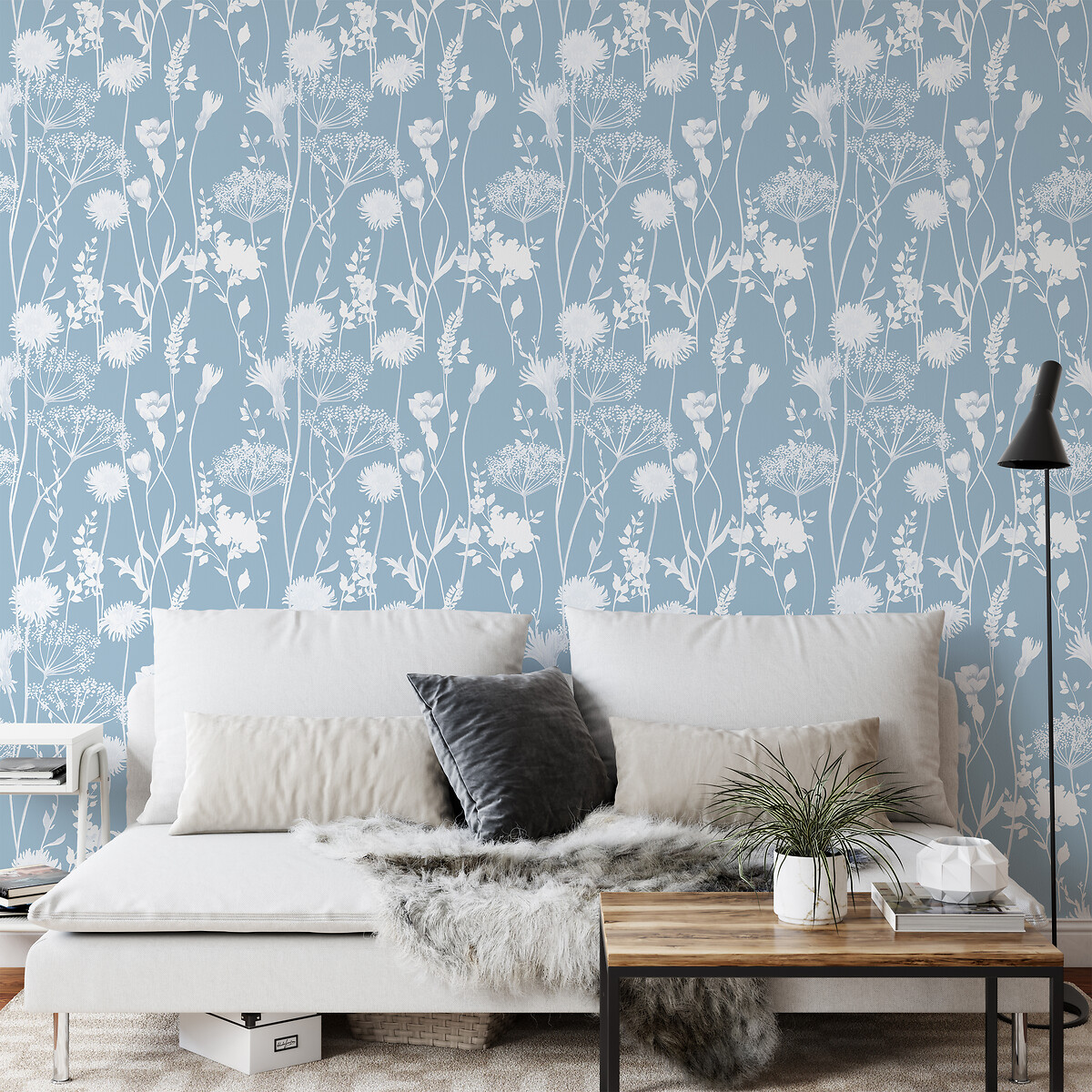 10m Meadowsweet Floral Wallpaper blue, CATHERINE LANSFIELD