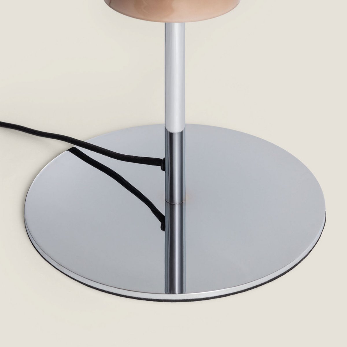 Lampe à poser en verre et métal- ELLA taupe, DRAWER