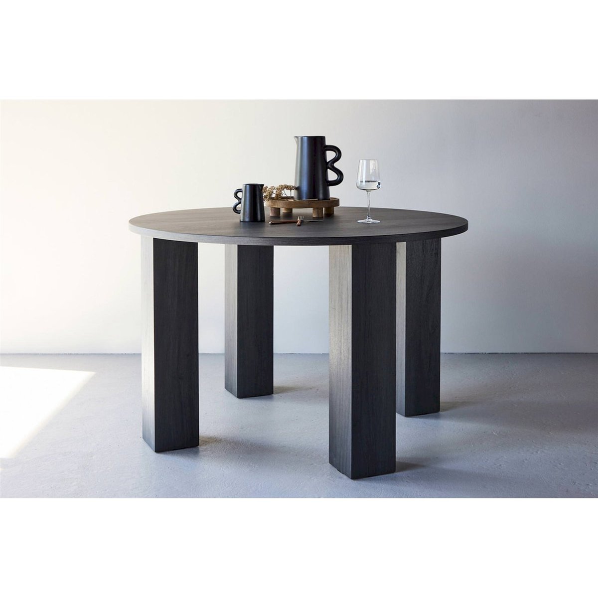 Table à manger ronde collection JUNO noir, RECOLLECTION