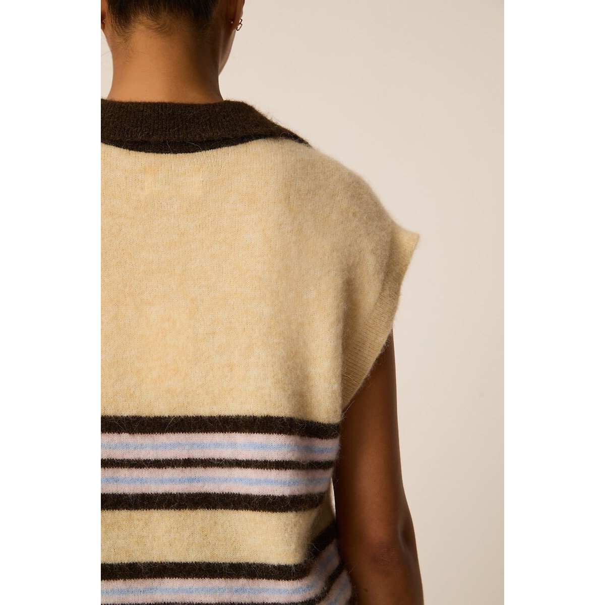 Maglione senza maniche con collo a polo a righe, BERNI crema, DES PETITS HAUTS