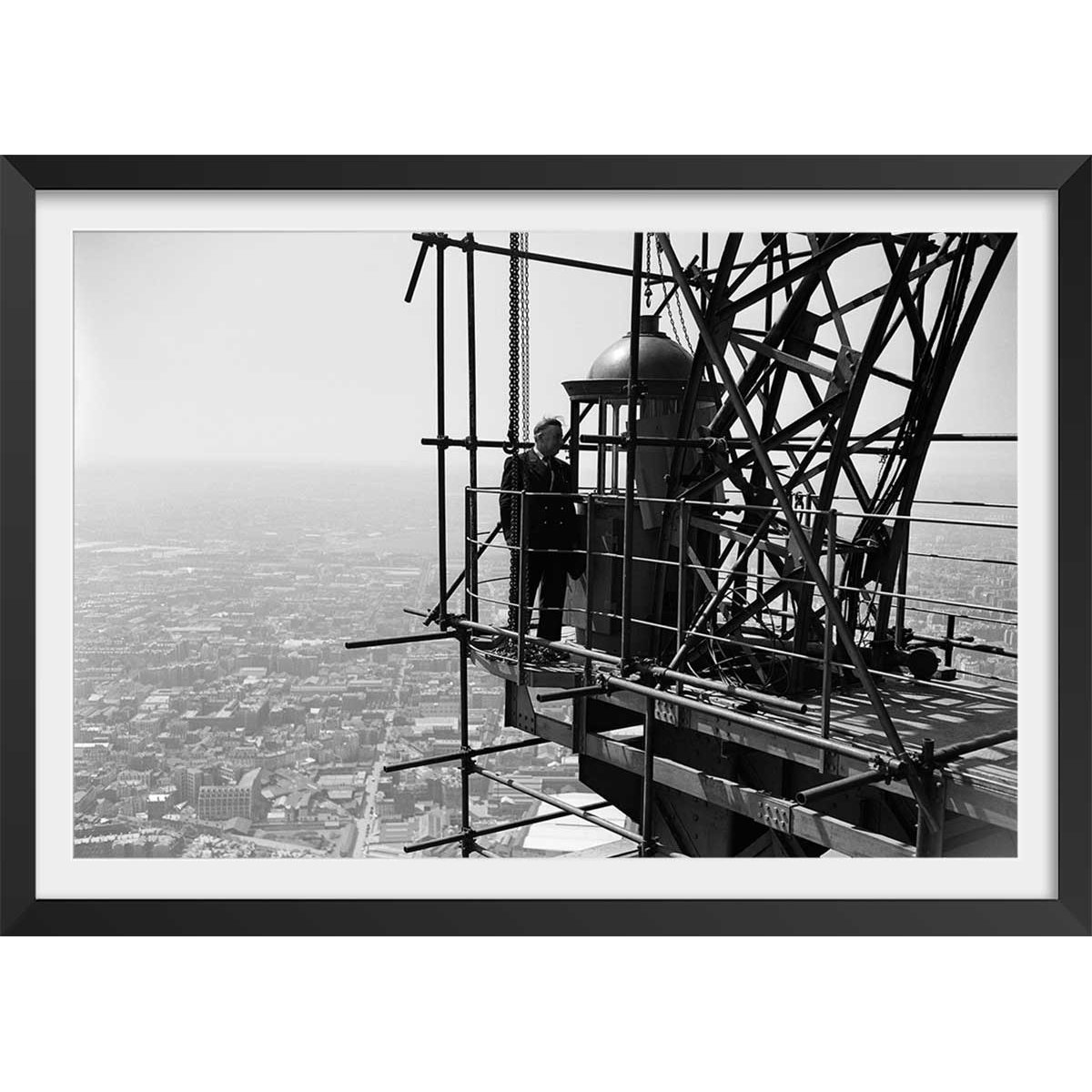 Affiche photo d'art - Télévision - La Tour Eiffel,1950 affiche + cadre en bois - noir, HEXOA