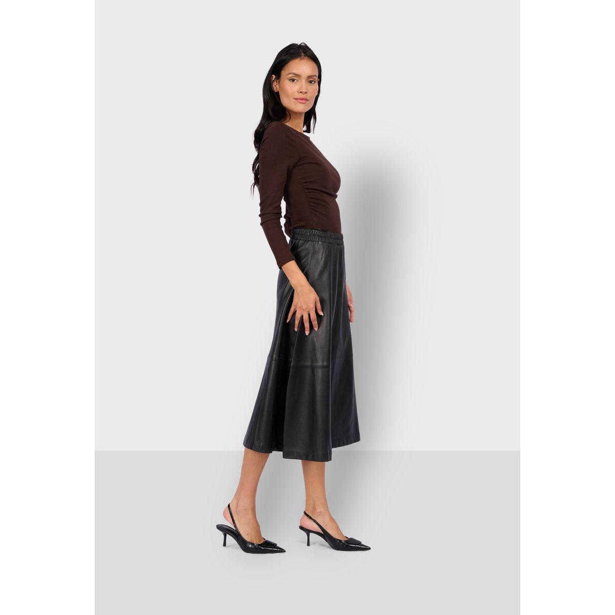 Jupe midi à taille élastiquée NAHEE noir, OAKWOOD