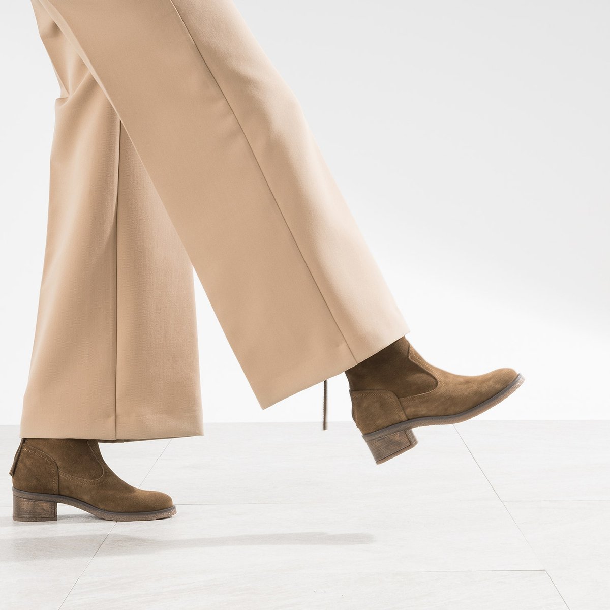 Boots en cuir ARLETTE taupe, ERAM