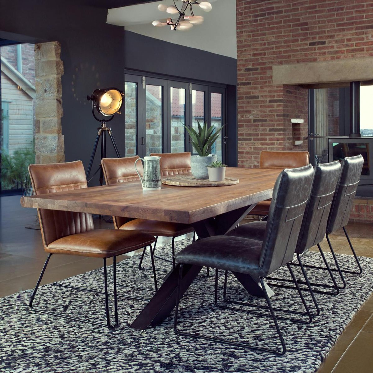 Table salle à manger bois métal pied croisé 180 OKA bois naturel, PIER IMPORT