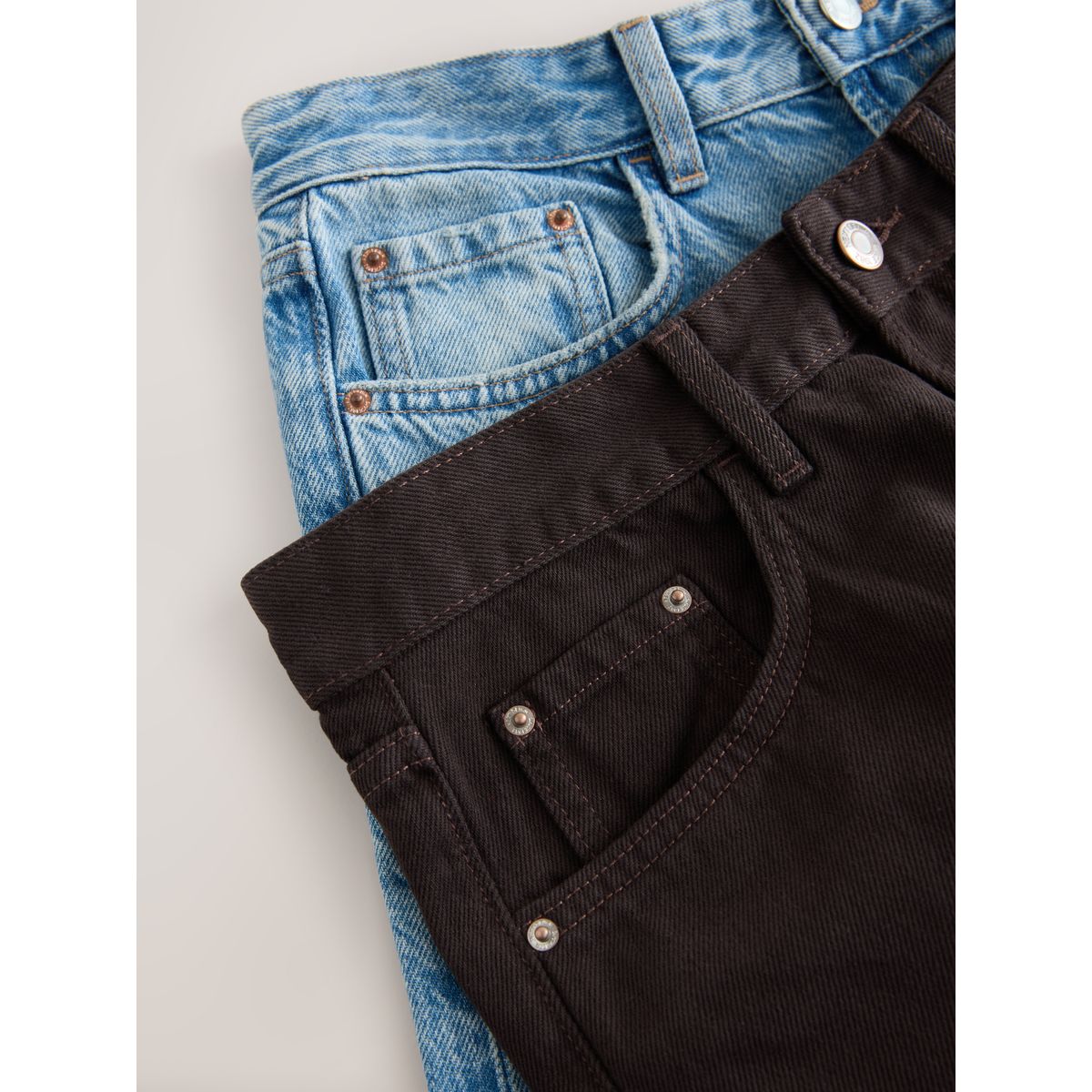 Jean large, lot de 2 bleu clair/marron chocolat, NEXT