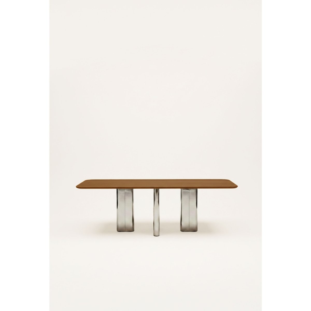 Table à manger en frêne finition teck 6 à 8 couverts, Chrysoline teck, GABRIELLE PARIS