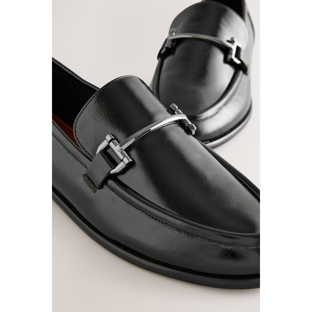 Mocassins à bout rond et liseré noir, NEXT