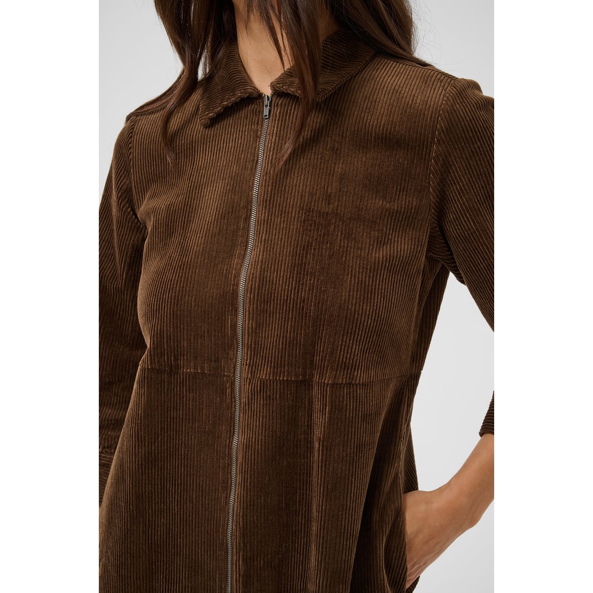 Robe marron carafe, KAFFE