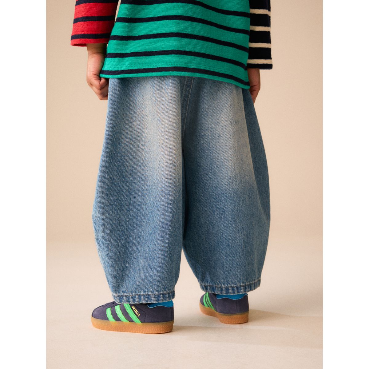 Jean large coupe tonneau teinte bleu moyen, NEXT