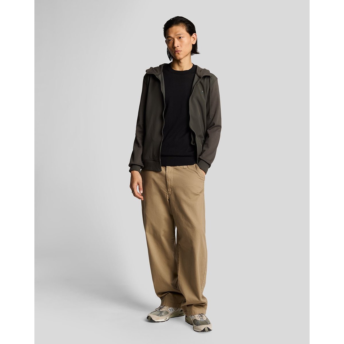 Pull en coton col rond noir jais, LYLE & SCOTT