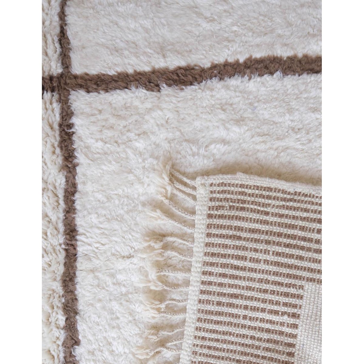 Tapis berbère décoratif aux lignes graphiques en laine 245 x 352 cm brun naturel, AFK LIVING