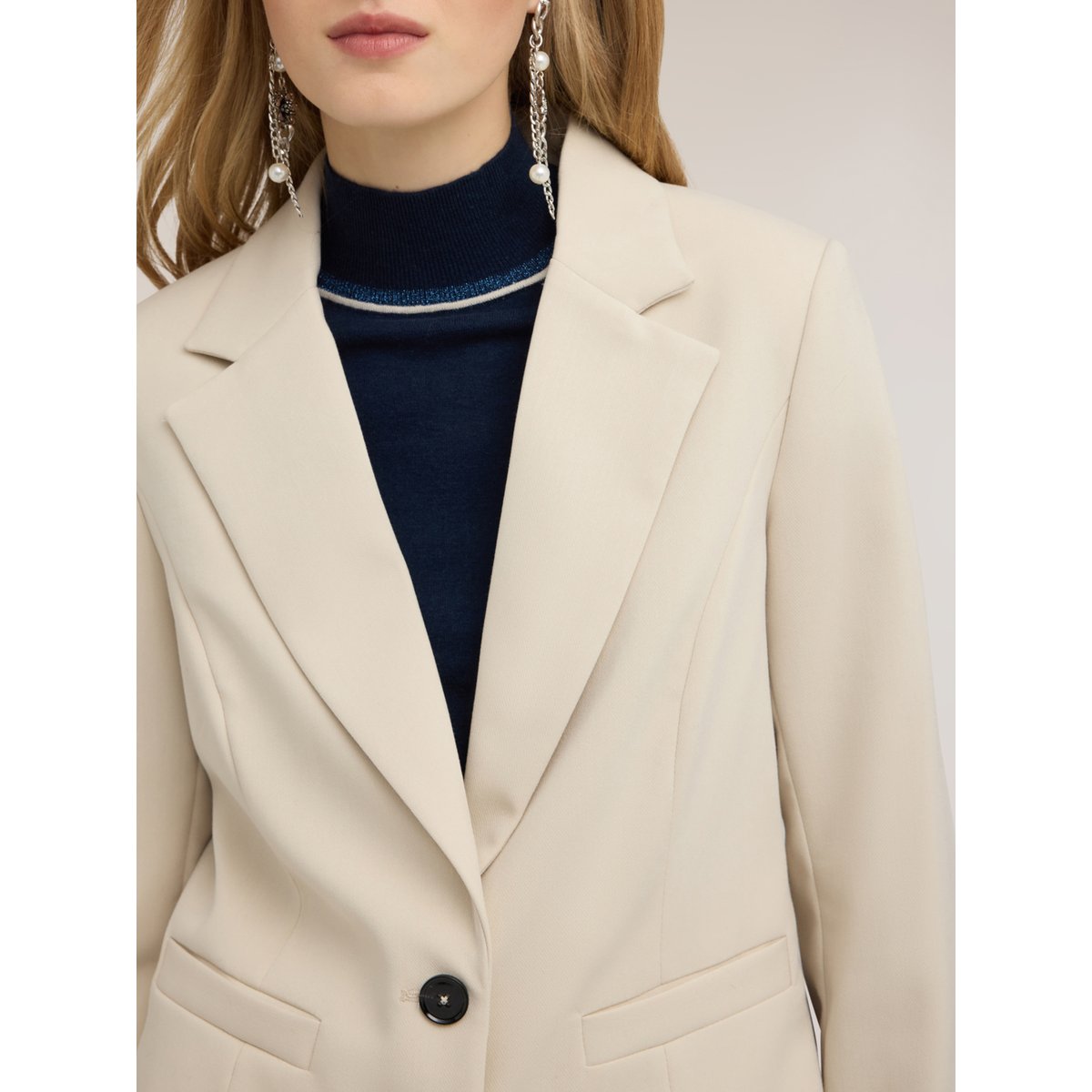 Blazer court avec revers blanc, MOTIVI