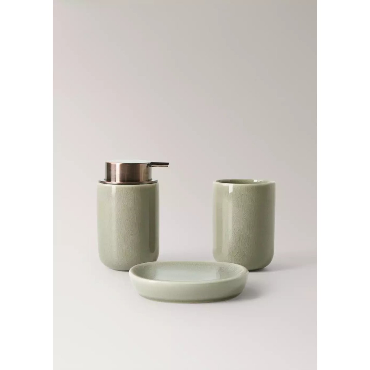 Distributeur de savon en céramique craquelé vert pastel, MANGO HOME