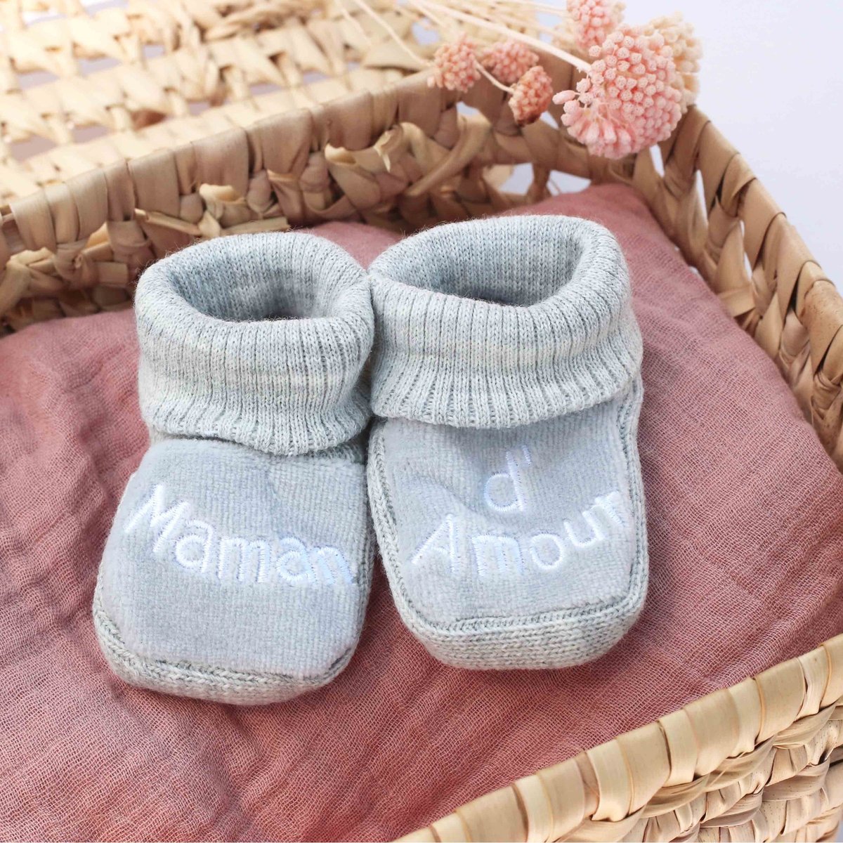 Chaussons naissance - Message Maman d'Amour gris, TROIS KILOS SEPT