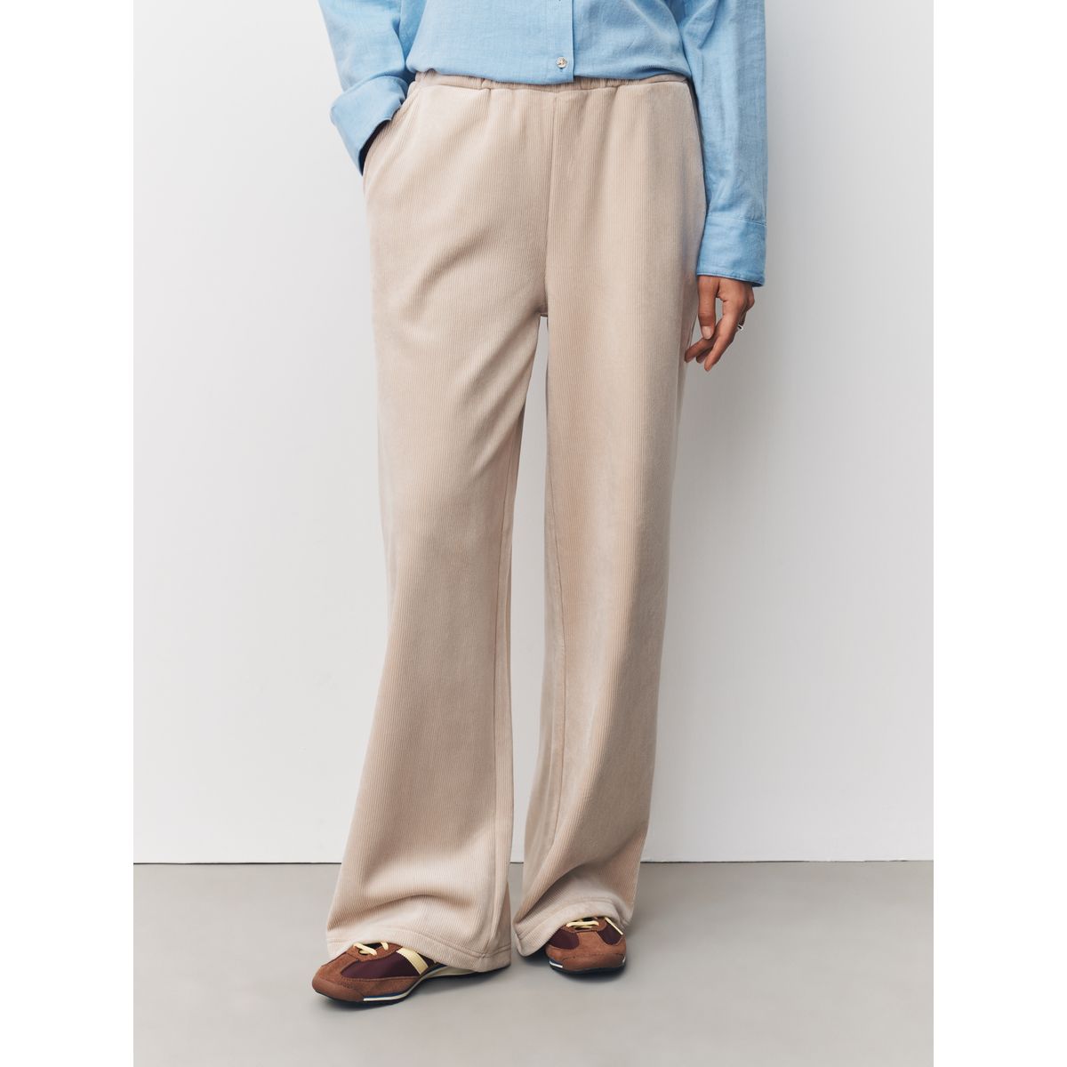 Pantalon large en velours côtelé doux crème, NEXT