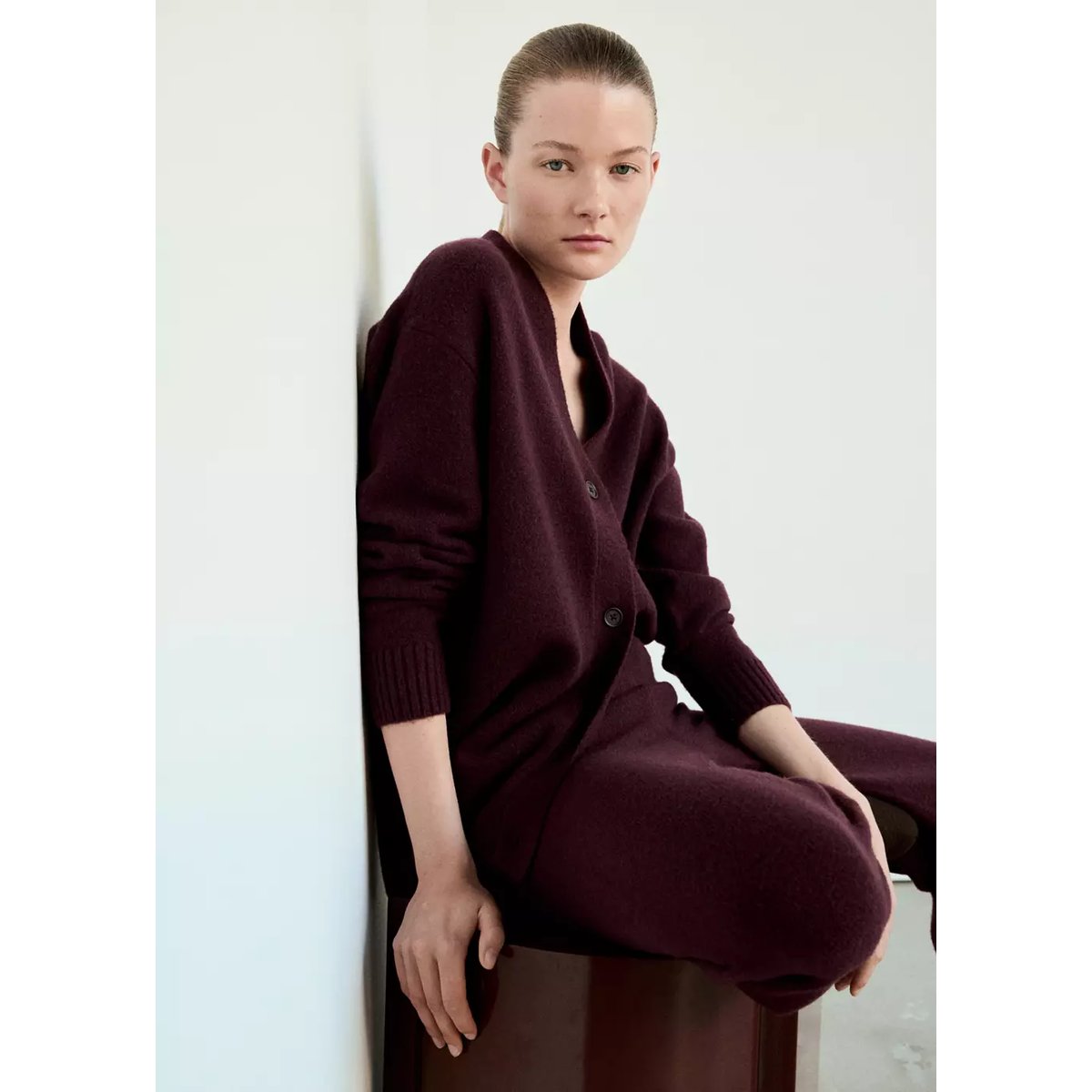 Cardigan de pyjama en maille à boutons bordeaux, MANGO