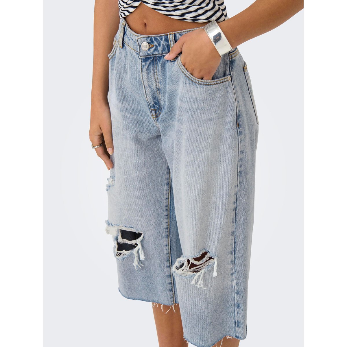 Short En Denim light blue denim 1, ONLY