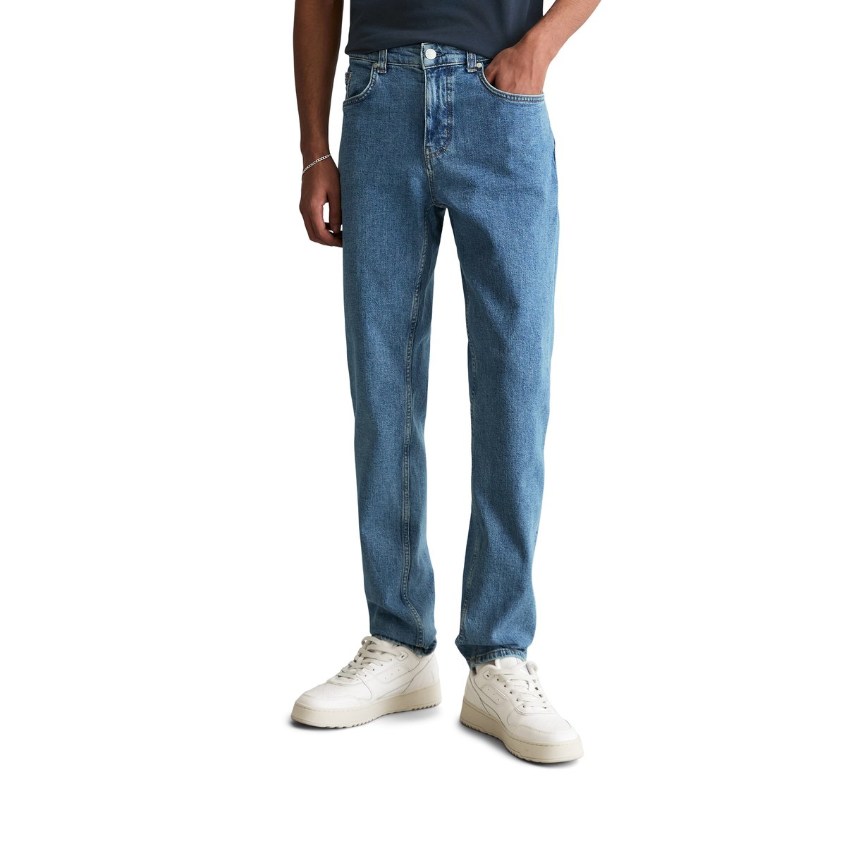 Jeans modèle Aric tapered en coton bio mélangé bleu moyen, MARC O’POLO DENIM