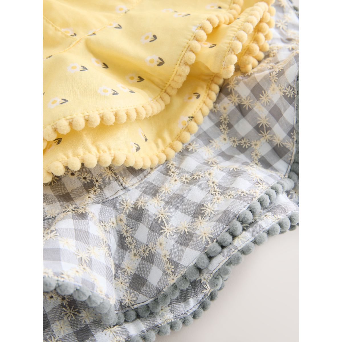 Bobs bébé, lot de 2 broderie florale jaune et vichy gris, NEXT