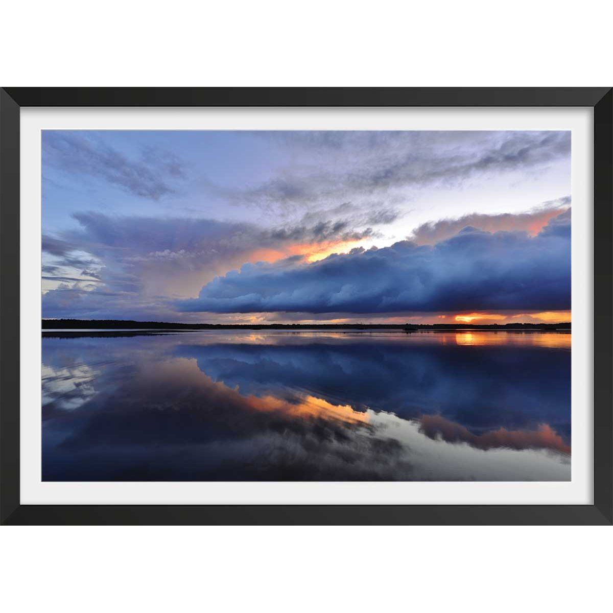 Affiche photo bleue reflets d'eau affiche + cadre en bois - noir, HEXOA