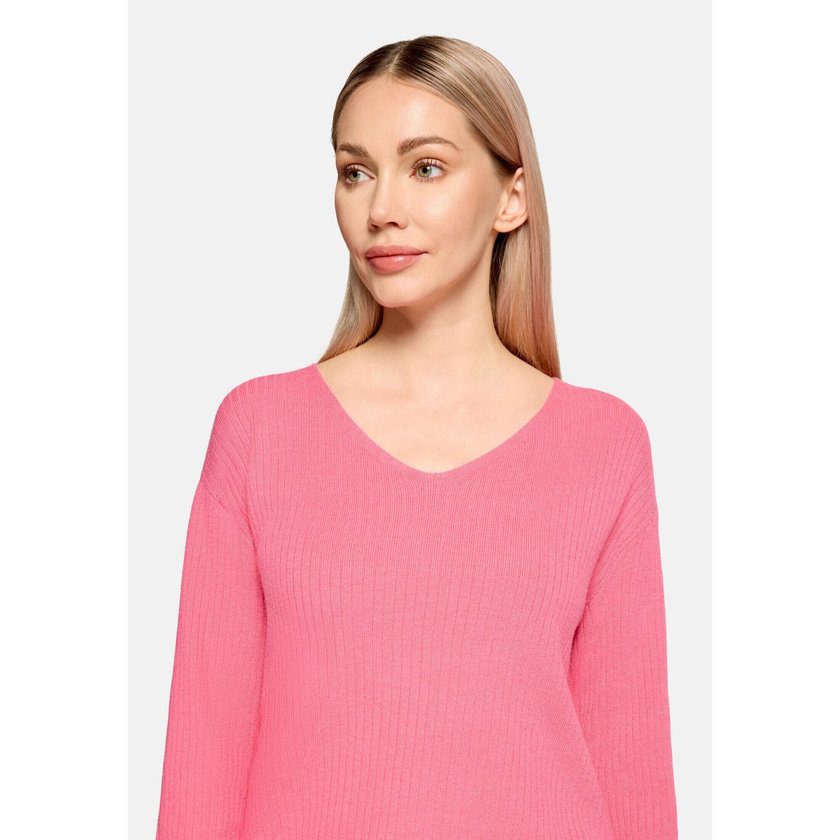 Pull-over en fine maille à encolure en v fruit dove, BETTY BARCLAY