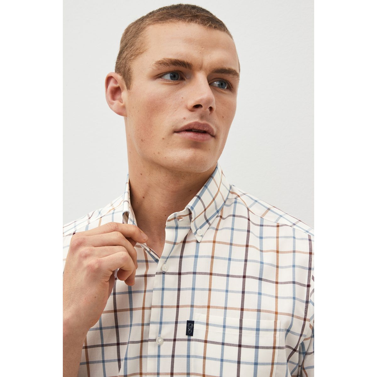 Chemise oxford boutonnée regular crème/bleu, NEXT