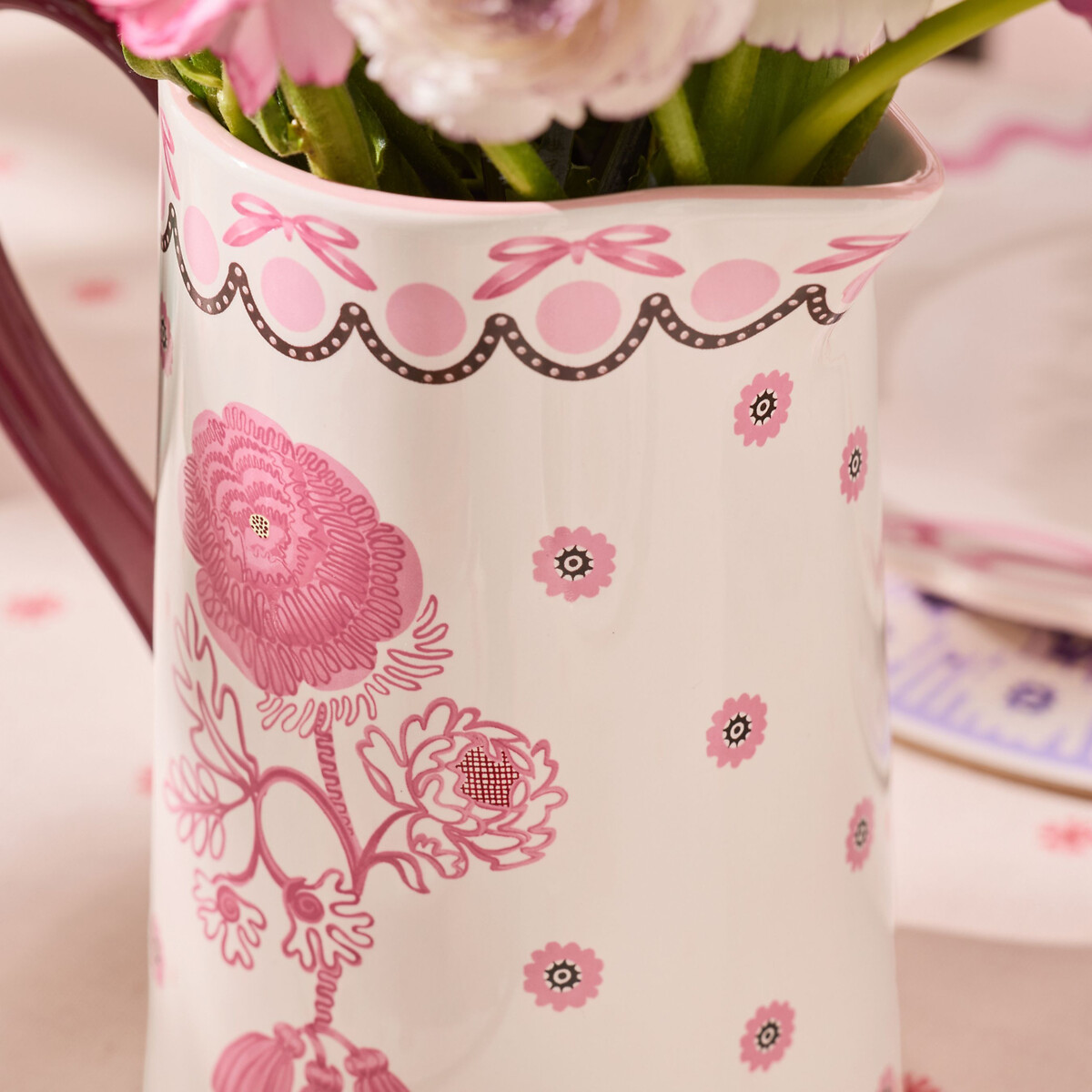 Spitalfields Silk Pitcher Jug pink, CATH KIDSTON