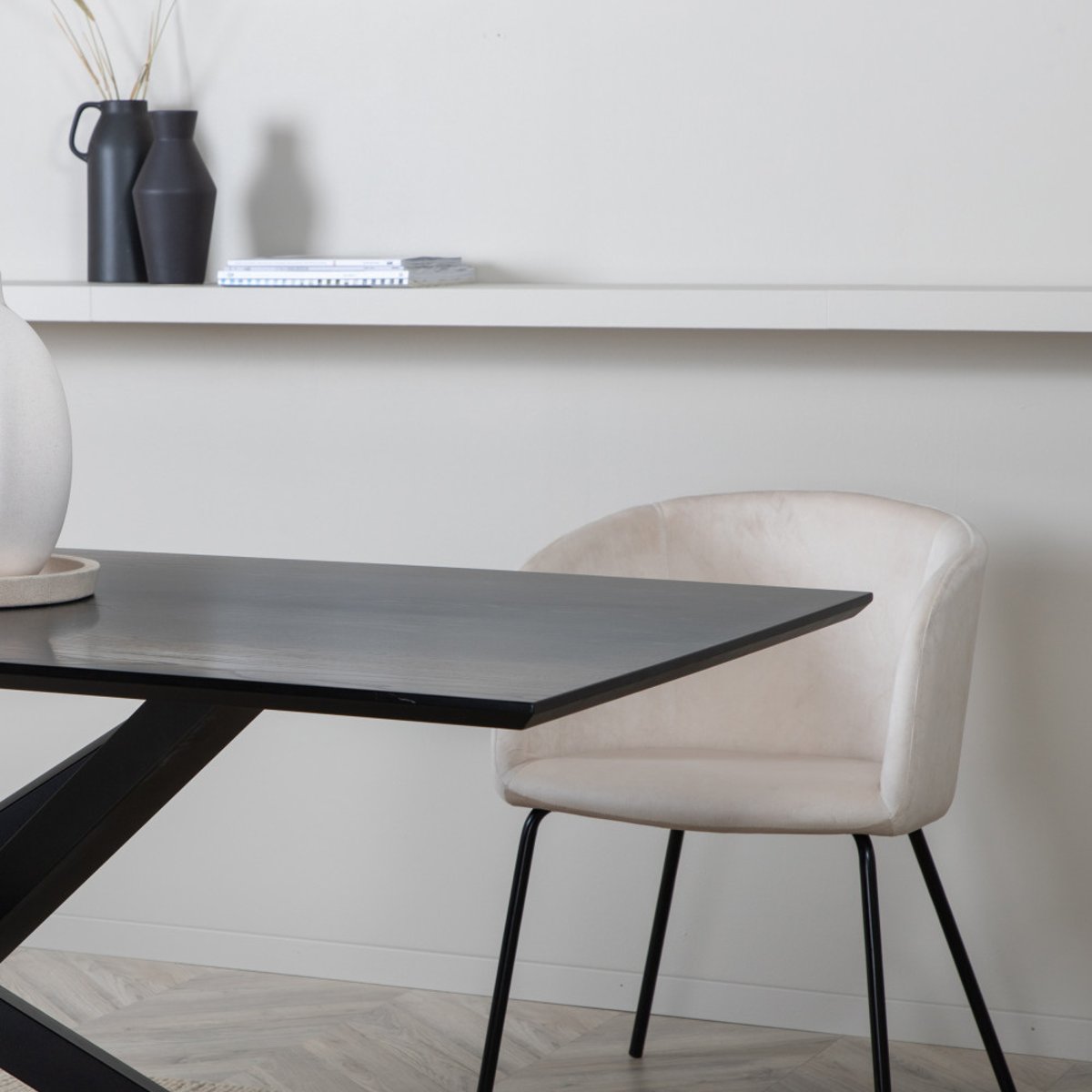 Table à manger 8 personnes en bois et métal- PIAZZA noir, VENTURE HOME