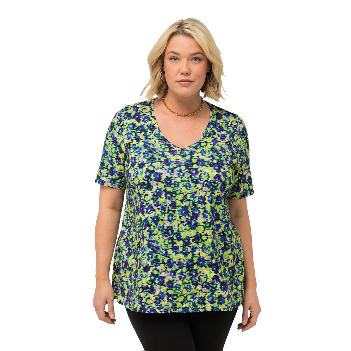 T-shirt long à fleurs. Col V et vert printanier, ULLA POPKEN