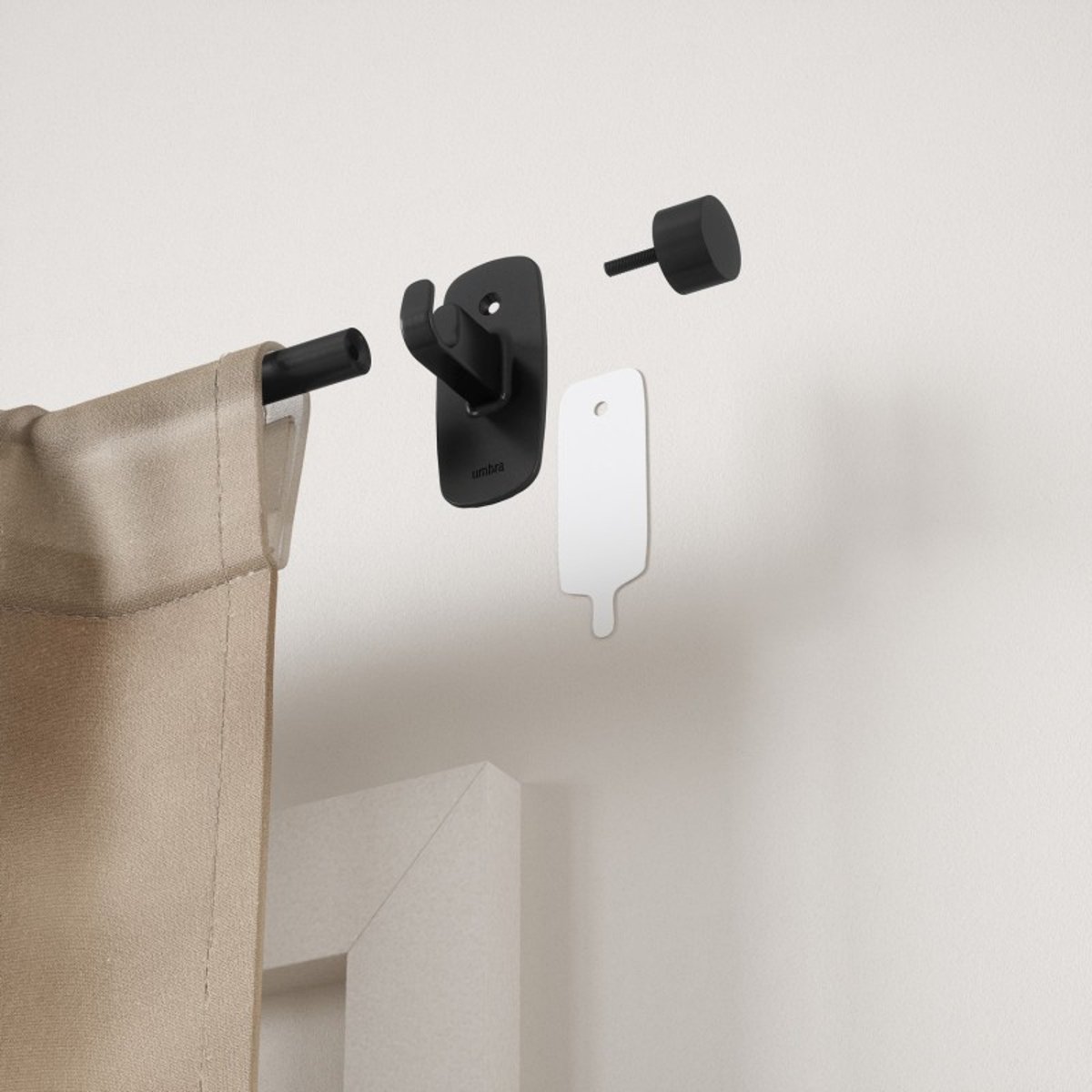 Tringle à rideaux auto-adhésive Cappa ADHERA noir, UMBRA