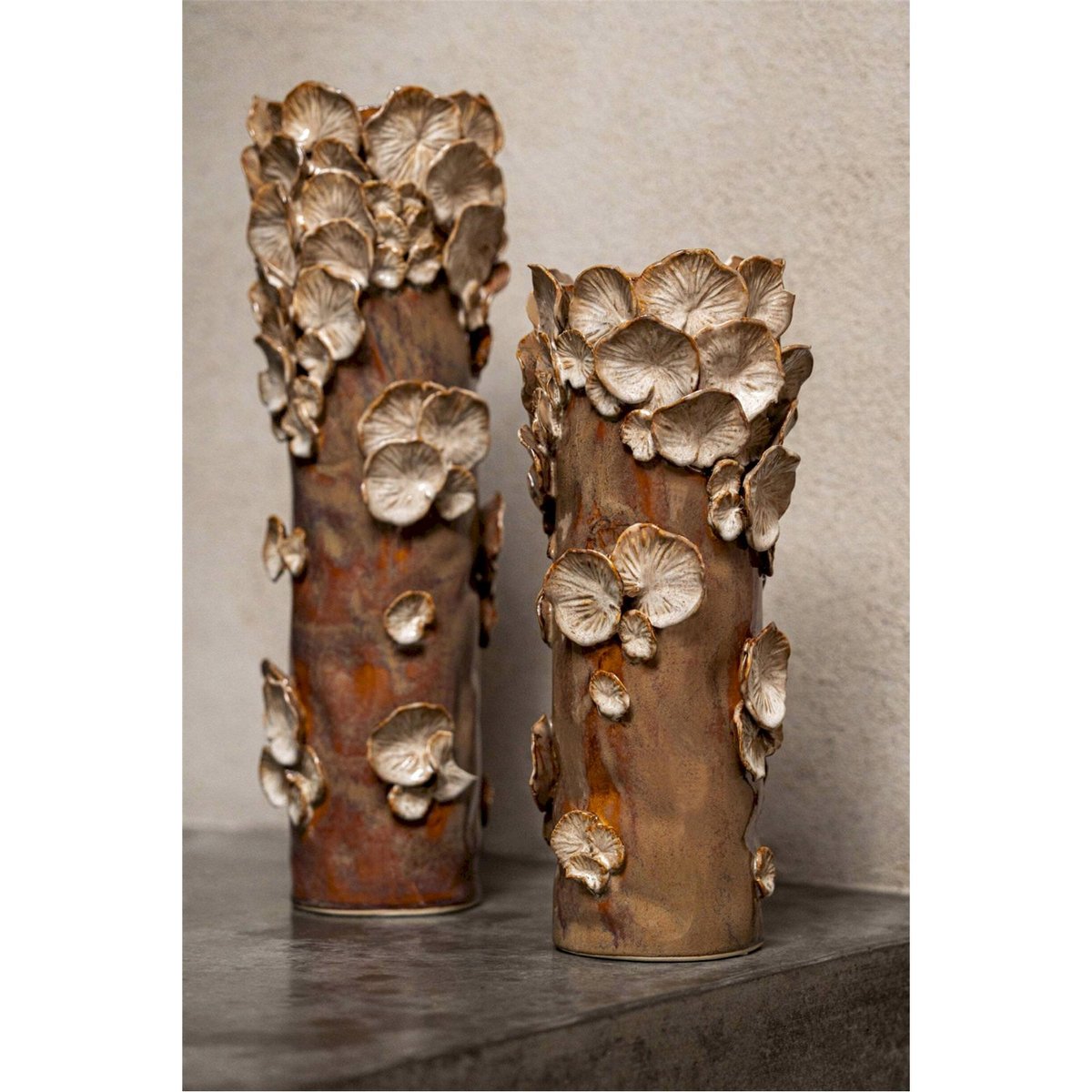Vase cylindrique en poterie champignons marron et beige, RECOLLECTION