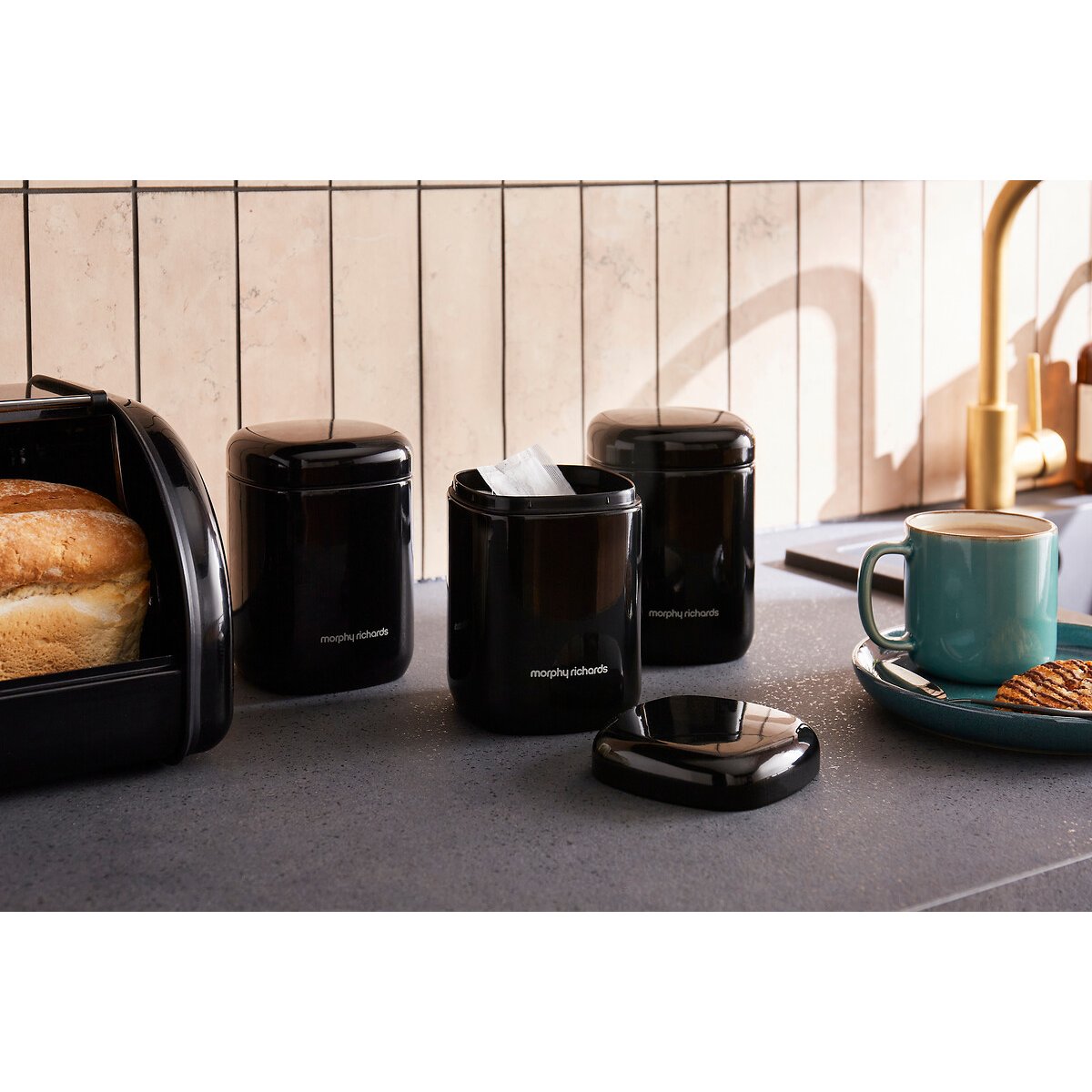 Set of 3 Equip Storage Canisters black, MORPHY RICHARDS
