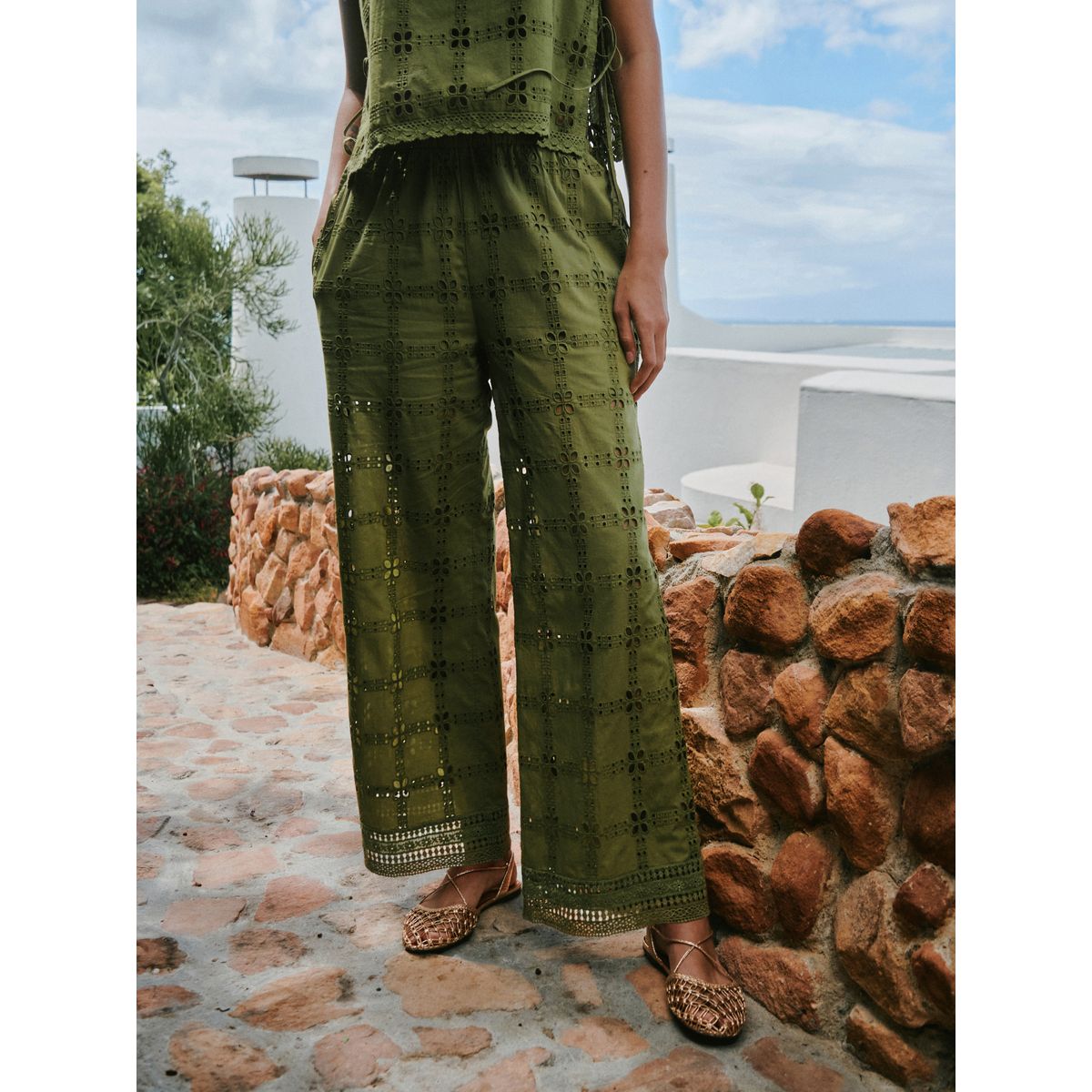 Pantalon large à broderie carrée vert, NEXT