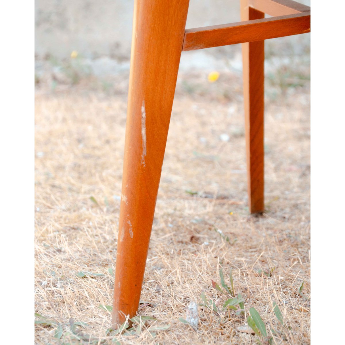 Lot de 4 chaises en skaï et hêtre Alma N°1745 - Bon état noir, DEBONGOUT