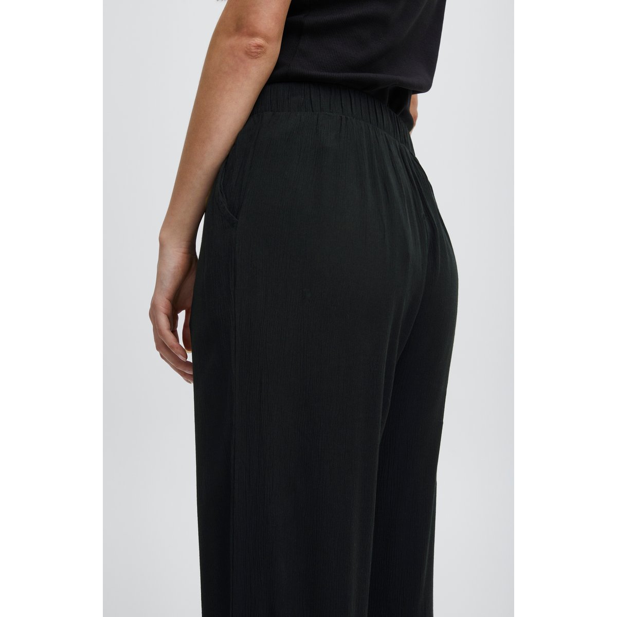 Pantalon coupe large, taille élastiquée noir, ICHI