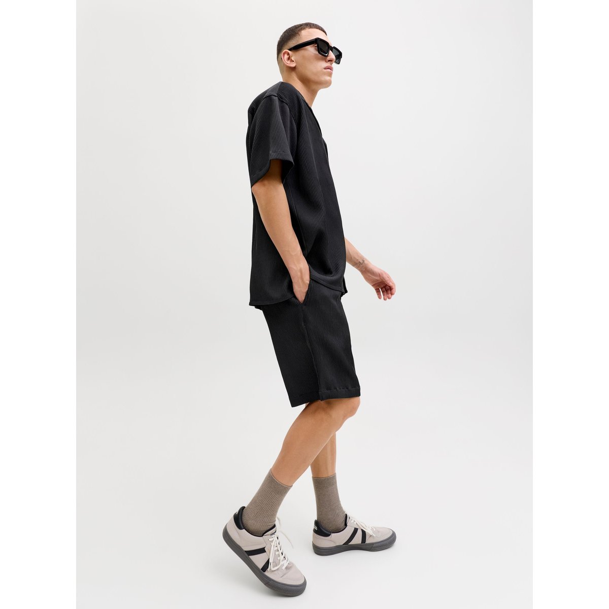 Short black 1, JACK & JONES